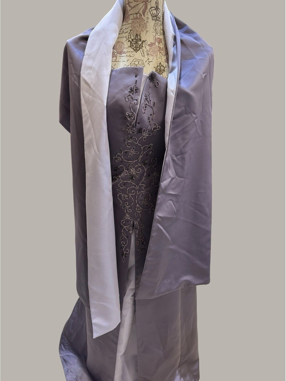 VTG Michelangelo Purple Lilac Beaded Satin Fairy Princess Whimsygoth Gown Shawl